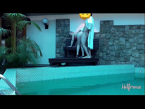 ❤️ Oga pe iranṣẹbinrin si awọn pool, sugbon ko le koju kan gbona ️ ni onihoho% yo.ixiporn-com.ru%